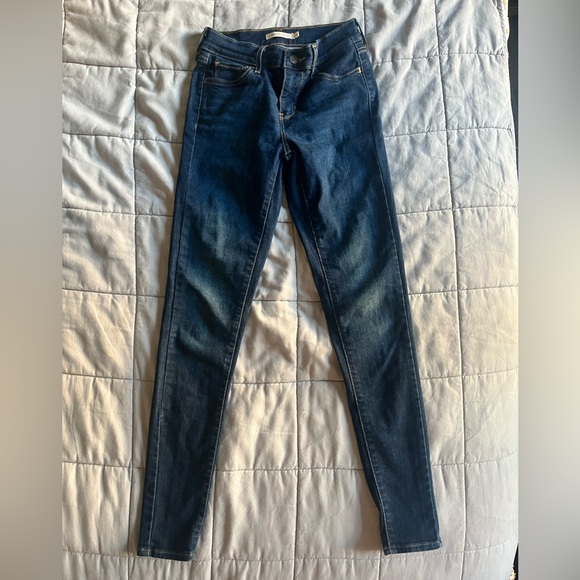 Levis Super Skinny Jeans - Picture 2 of 3